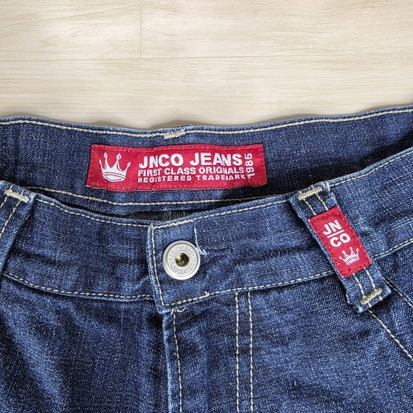 Vintage Y2K JNCO Crown Embroidery Size 30 Long 20"‎ Inseam Shorts - Picture 10 of 14